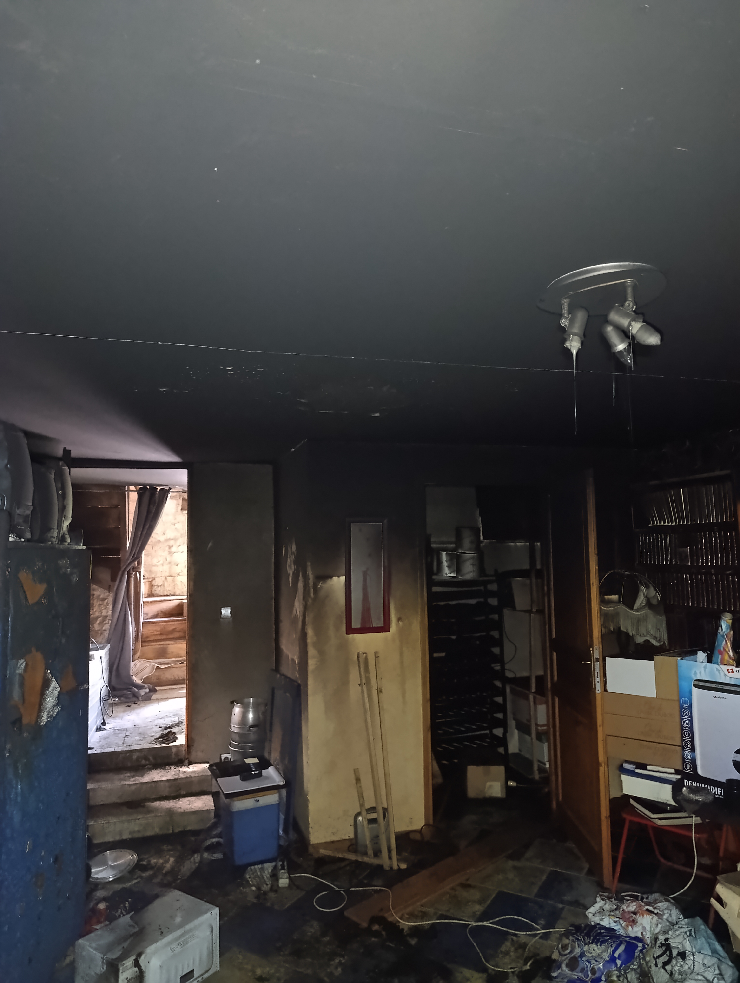 Nettoyage post-sinistre à Périgueux - salon brûlé après incendie